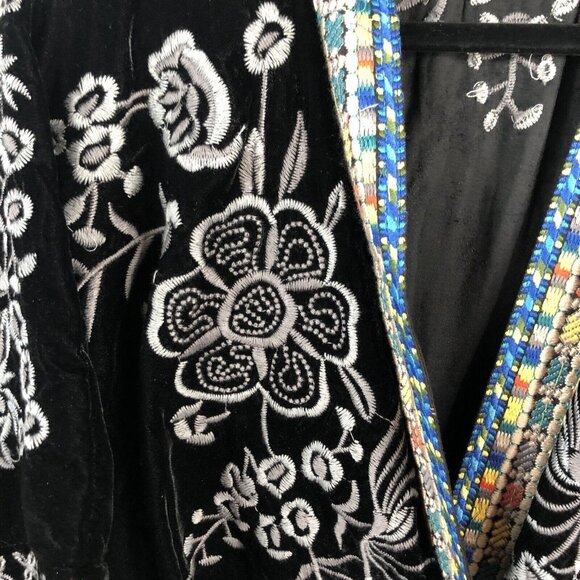 Velvet Embroidery Cardigan Womens Medium Black Boho Art to Wear Event L&B - Picture 8 of 16